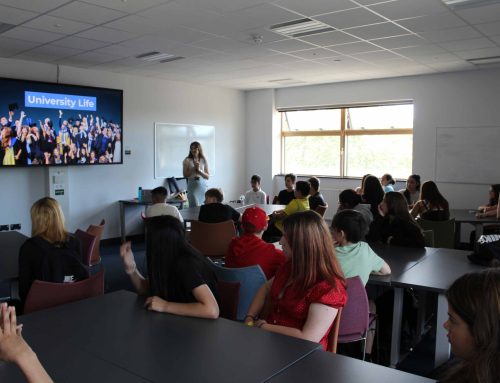 Year 8 Students go to University!